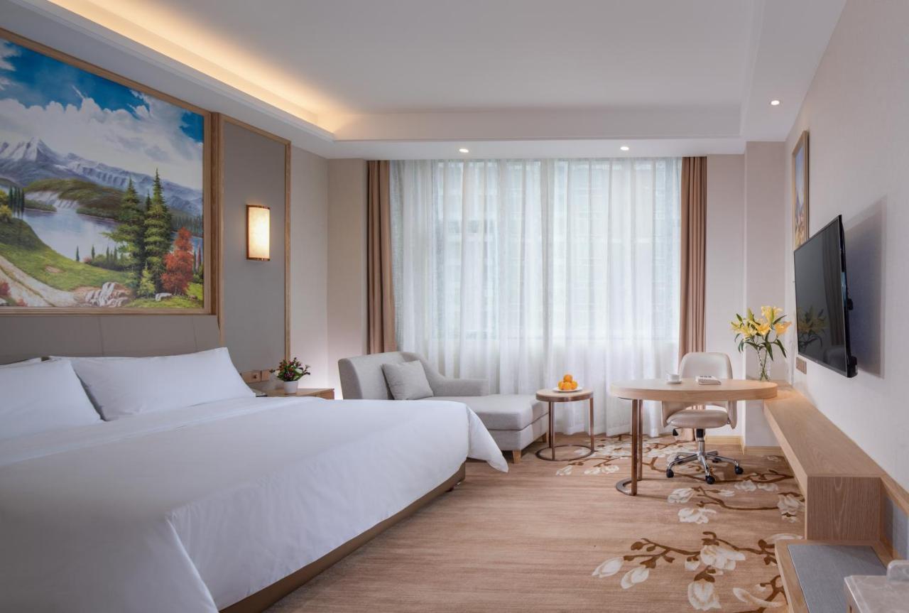 Vienna International Hotel Lianjiang  외부 사진